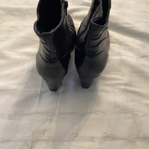 ALEX MARIE Ankle BOOTIES) (PREOWNED) SIZE:10 - Picture 6 of 7